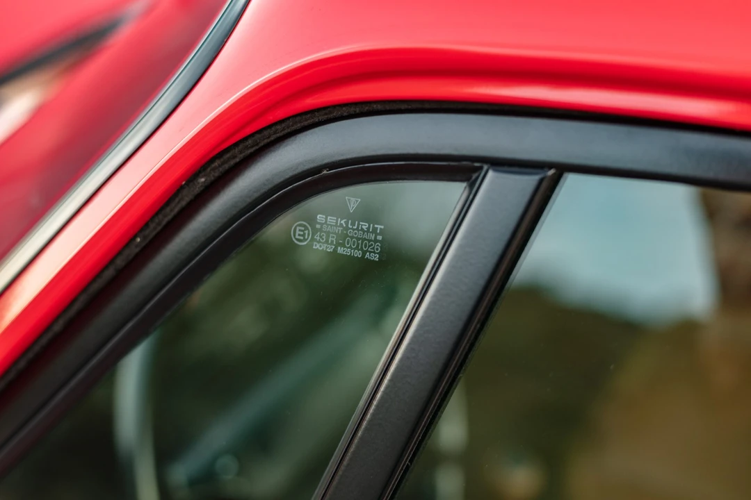 1994 Porsche 964 Turbo - Image 24 of 31