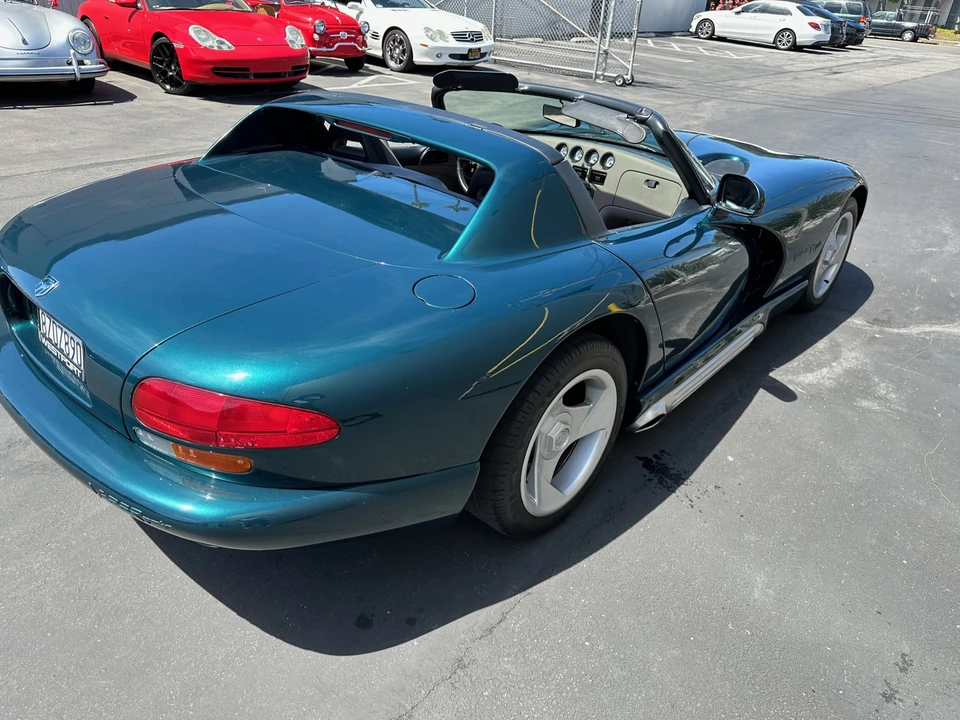 1995 Dodge Viper 1st Gen - Image 26 of 31