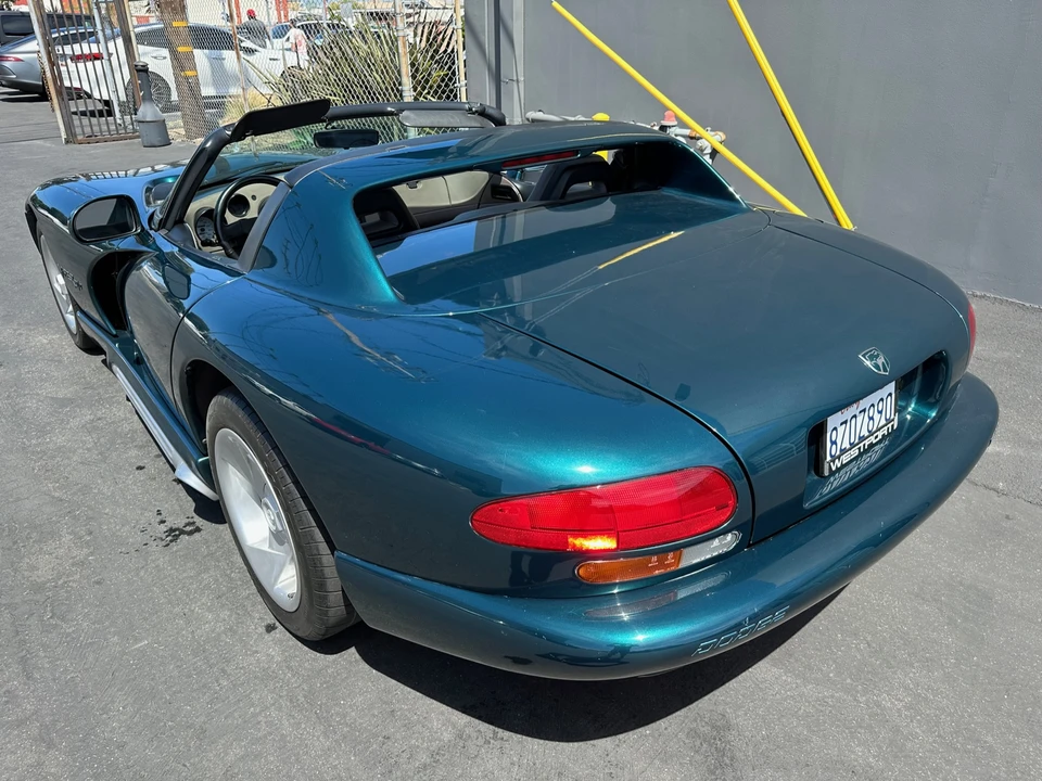 1995 Dodge Viper 1st Gen - Image 27 of 31