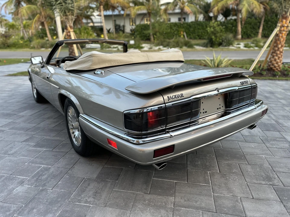 1995 Jaguar XJS Facelift V12 - Image 24 of 31
