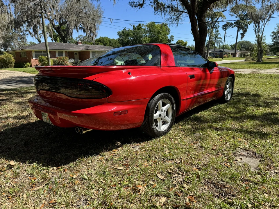 1995 Pontiac Firebird 4th Gen - Image 11 of 31