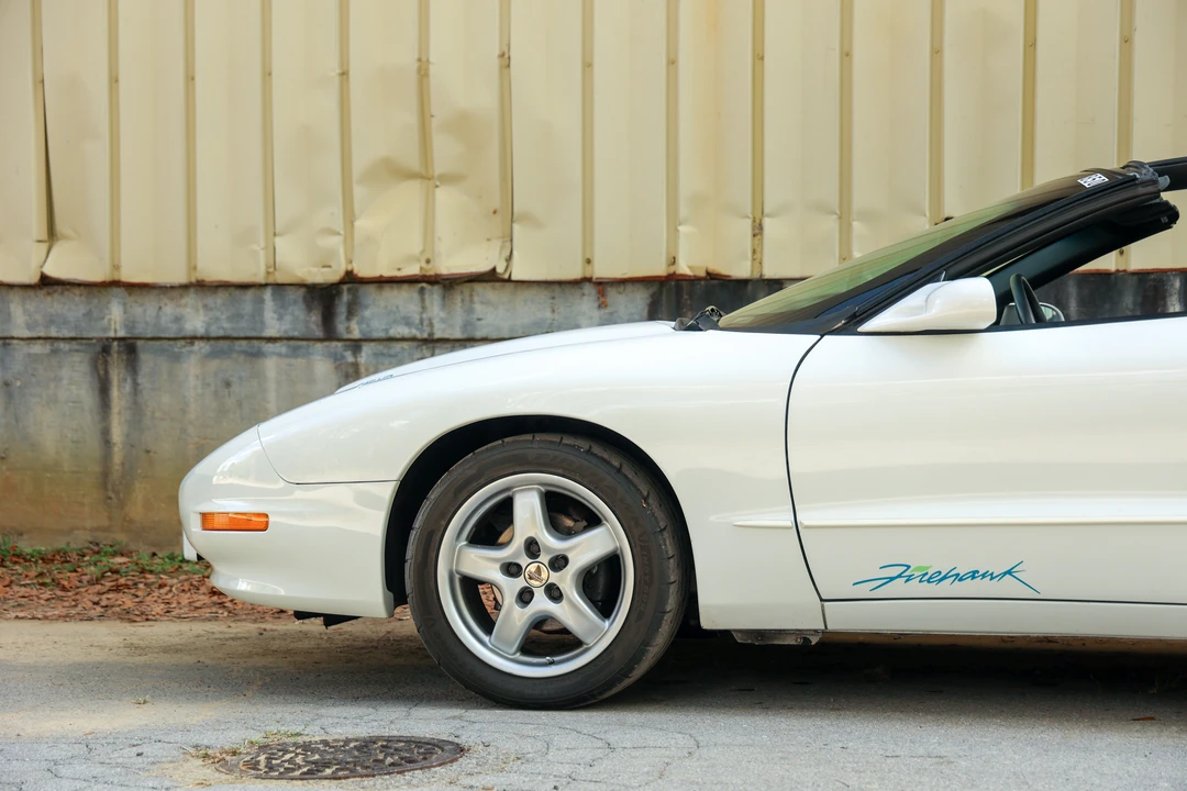 1995 Pontiac Firebird Formula 4th Gen - Image 18 of 31