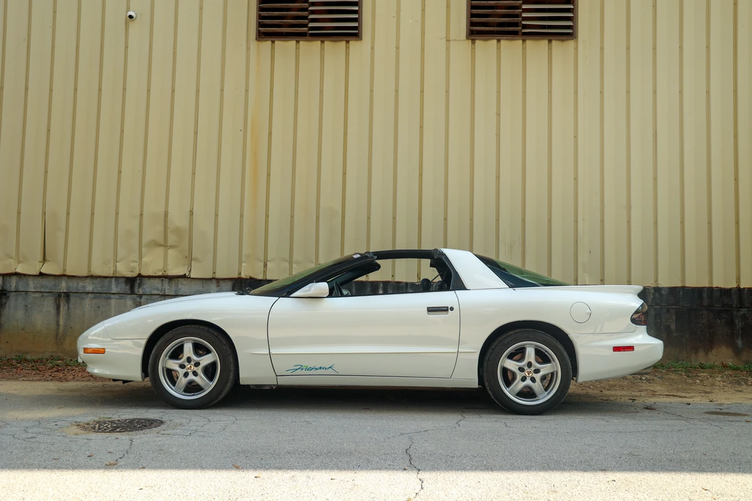 1995 Pontiac Firebird Formula 4th Gen - Image 16 of 31