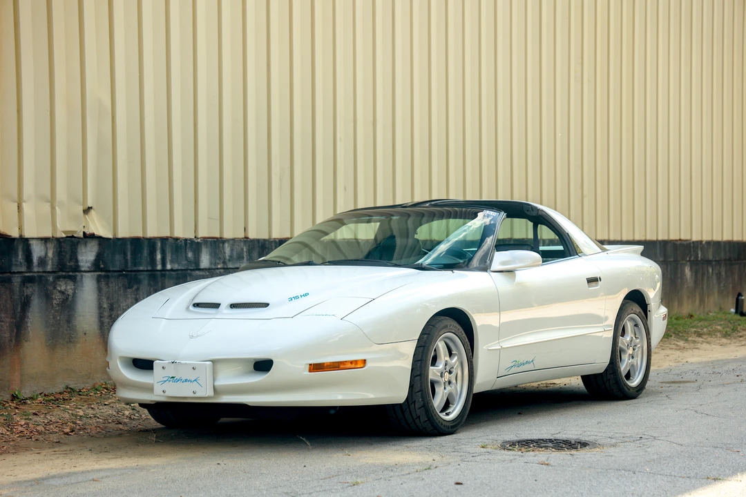 1995 Pontiac Firebird Formula 4th Gen - Image 23 of 31