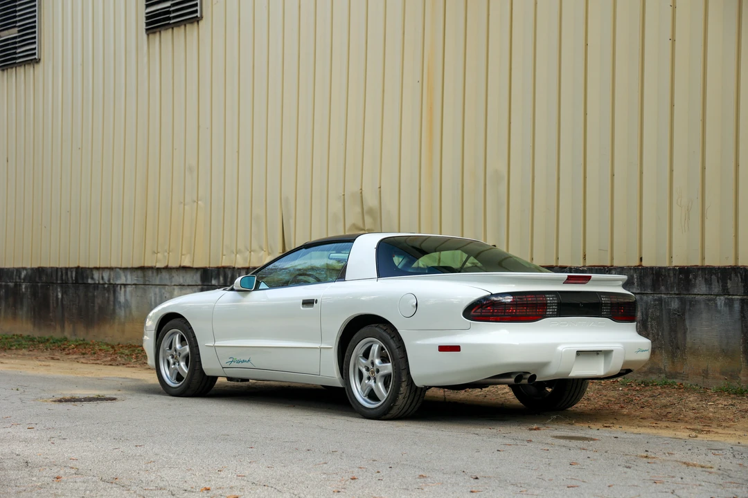 1995 Pontiac Firebird Formula 4th Gen - Image 28 of 31