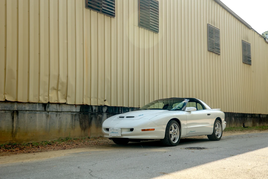 1995 Pontiac Firebird Formula 4th Gen - Image 25 of 31