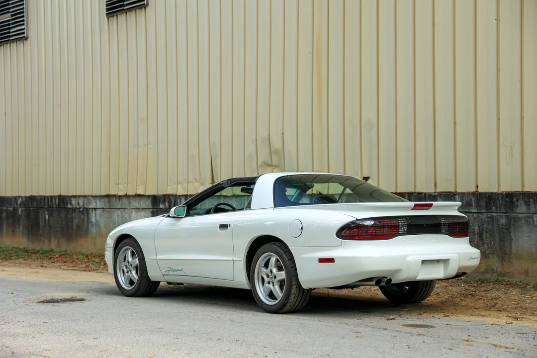 1995 Pontiac Firebird Formula 4th Gen - Image 15 of 31