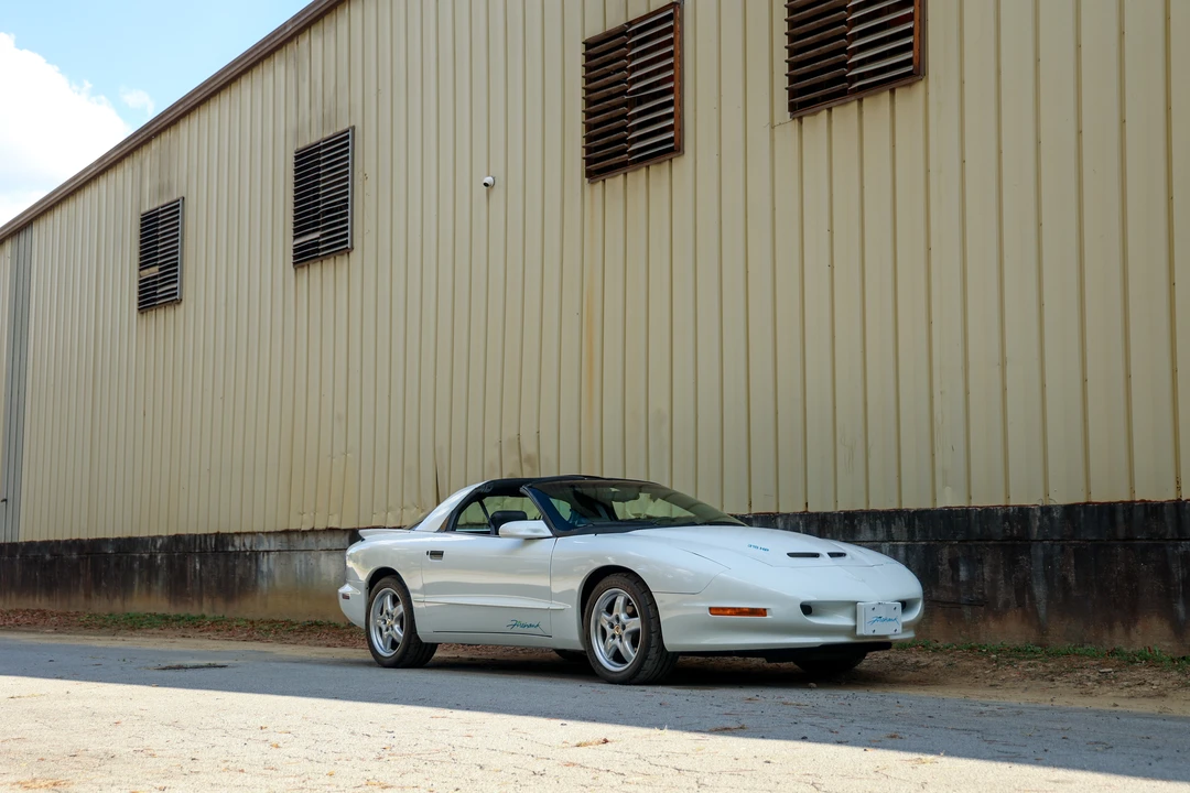 1995 Pontiac Firebird Formula 4th Gen - Image 2 of 31