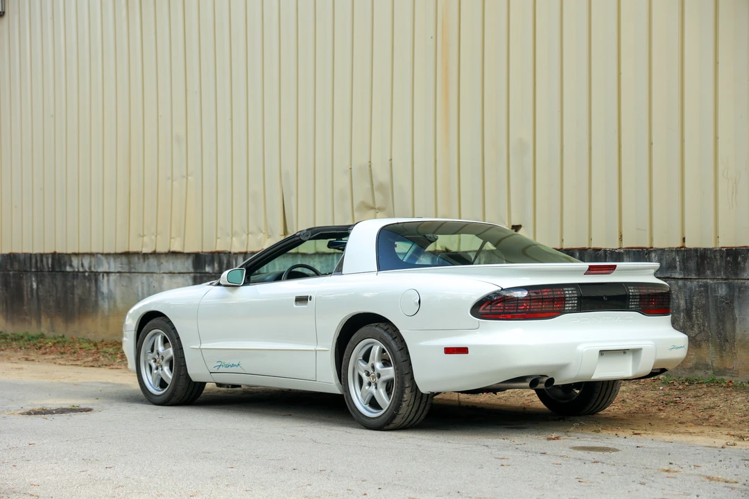 1995 Pontiac Firebird Formula 4th Gen - Image 14 of 31