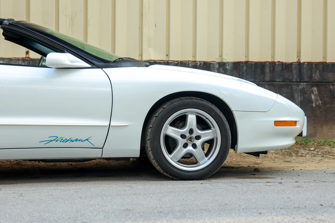 1995 Pontiac Firebird Formula 4th Gen - Image 7 of 31