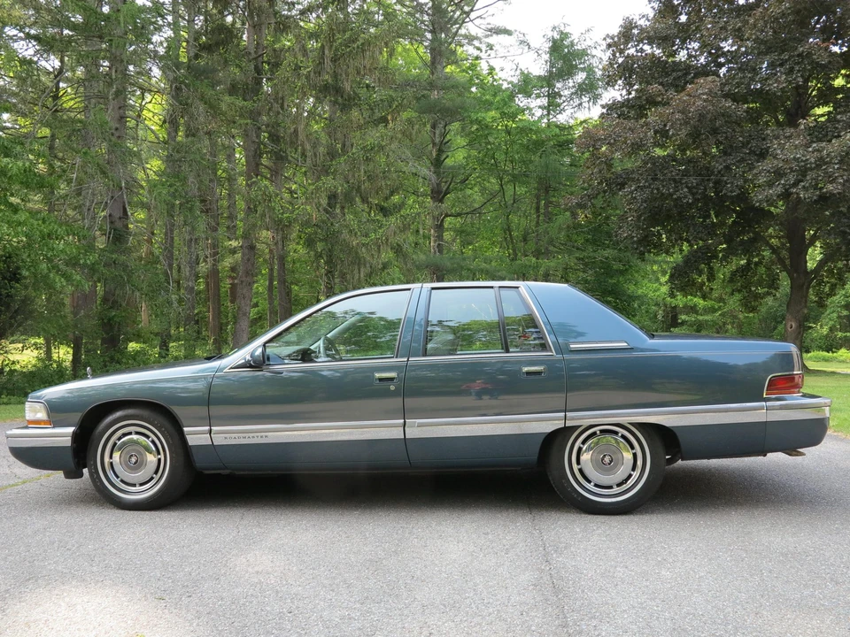 1996 Buick Roadmaster - Image 7 of 31