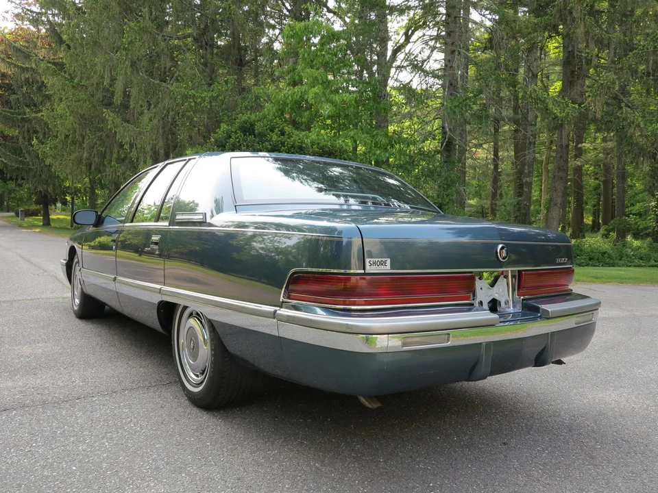 1996 Buick Roadmaster - Image 10 of 31
