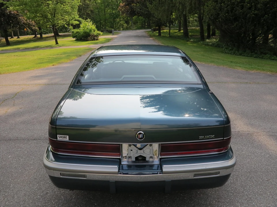 1996 Buick Roadmaster - Image 31 of 31