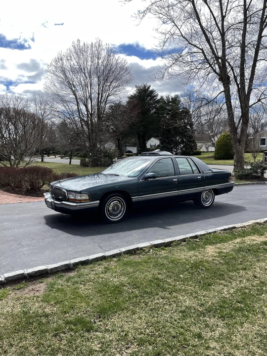 1996 Buick Roadmaster - Image 2 of 31
