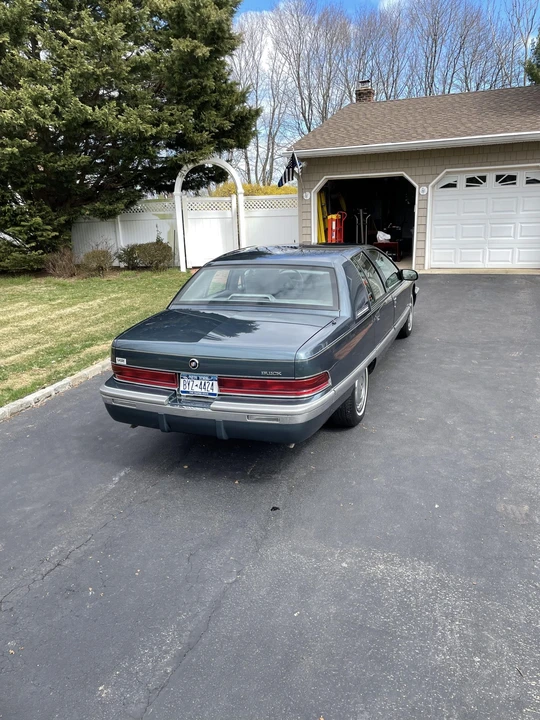 1996 Buick Roadmaster - Image 28 of 31