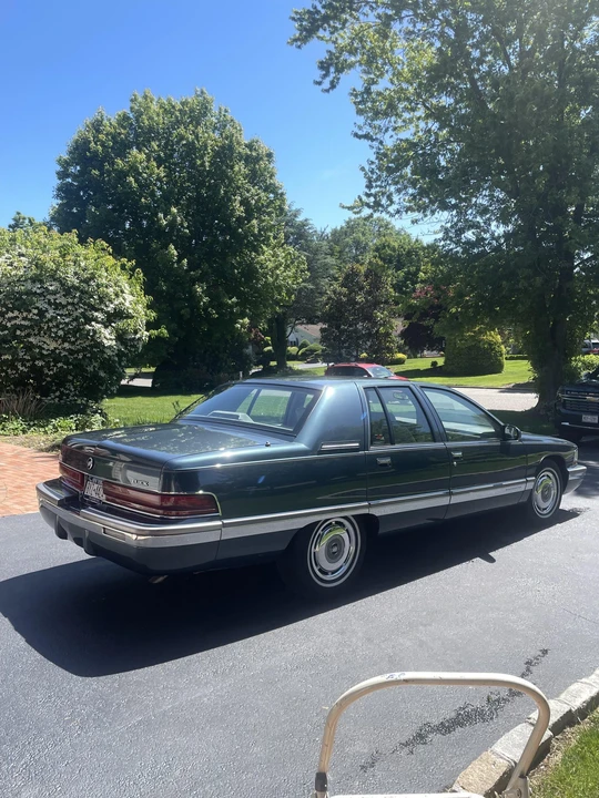1996 Buick Roadmaster - Image 24 of 31
