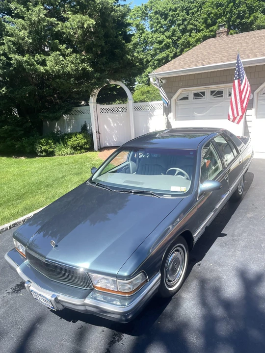 1996 Buick Roadmaster - Image 4 of 31