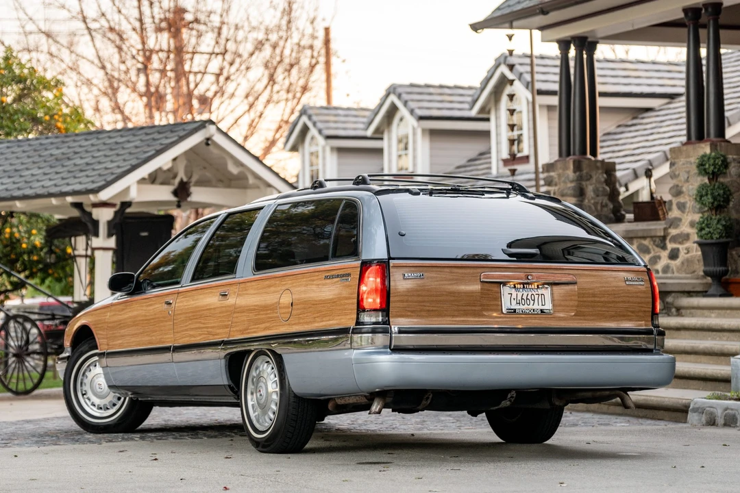 1996 Buick Roadmaster - Image 7 of 31
