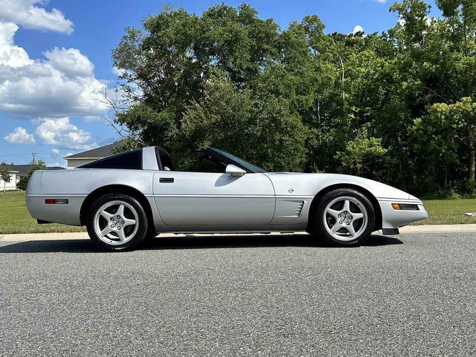1996 Chevrolet Corvette C4 - Image 14 of 31
