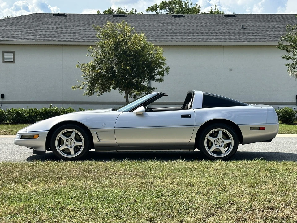 1996 Chevrolet Corvette C4 - Image 28 of 31