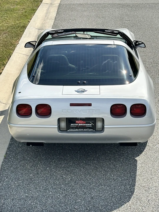 1996 Chevrolet Corvette C4 - Image 20 of 31