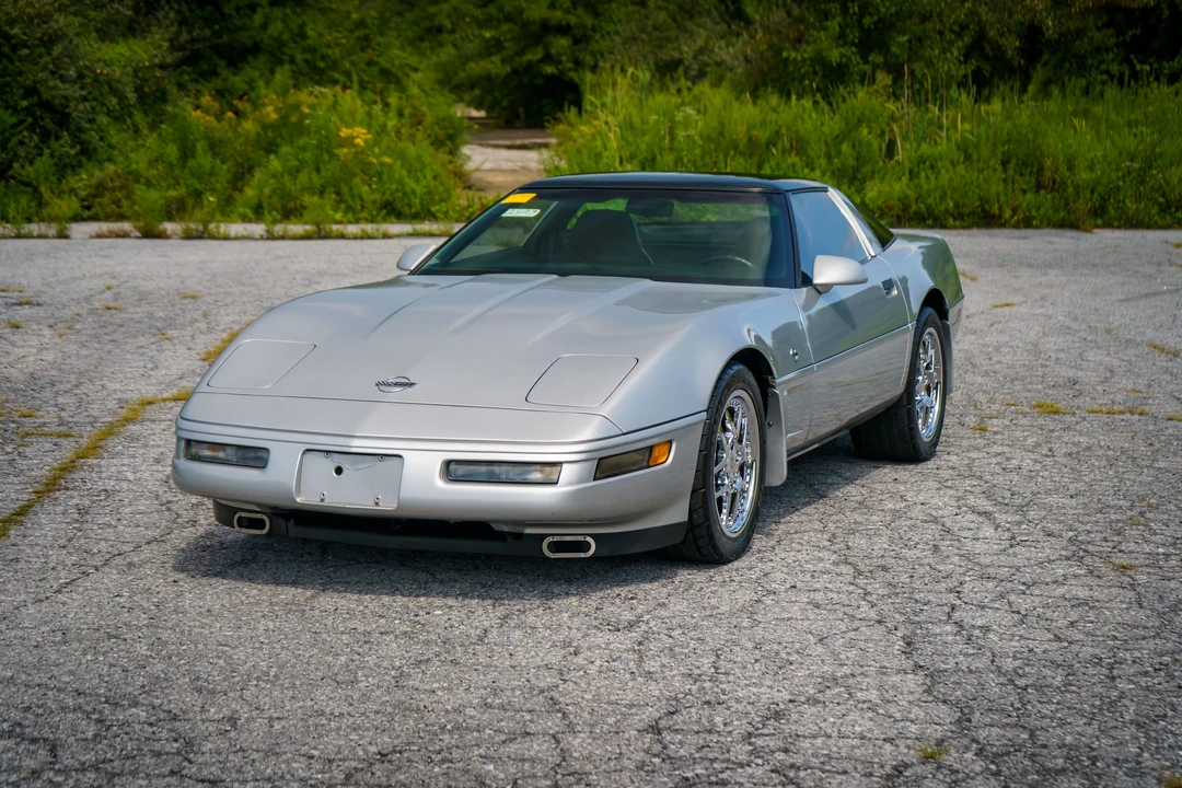 1996 Chevrolet Corvette C4 - Image 2 of 31