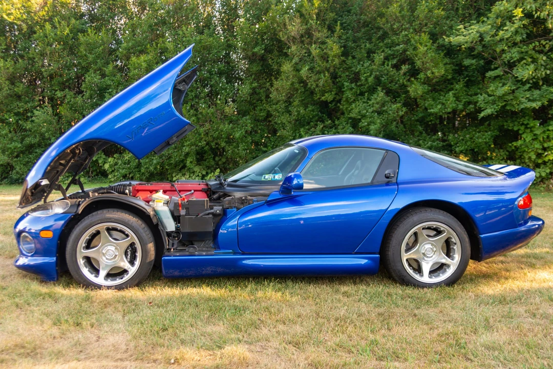 1996 Dodge Viper GTS 2nd Gen - Image 11 of 31