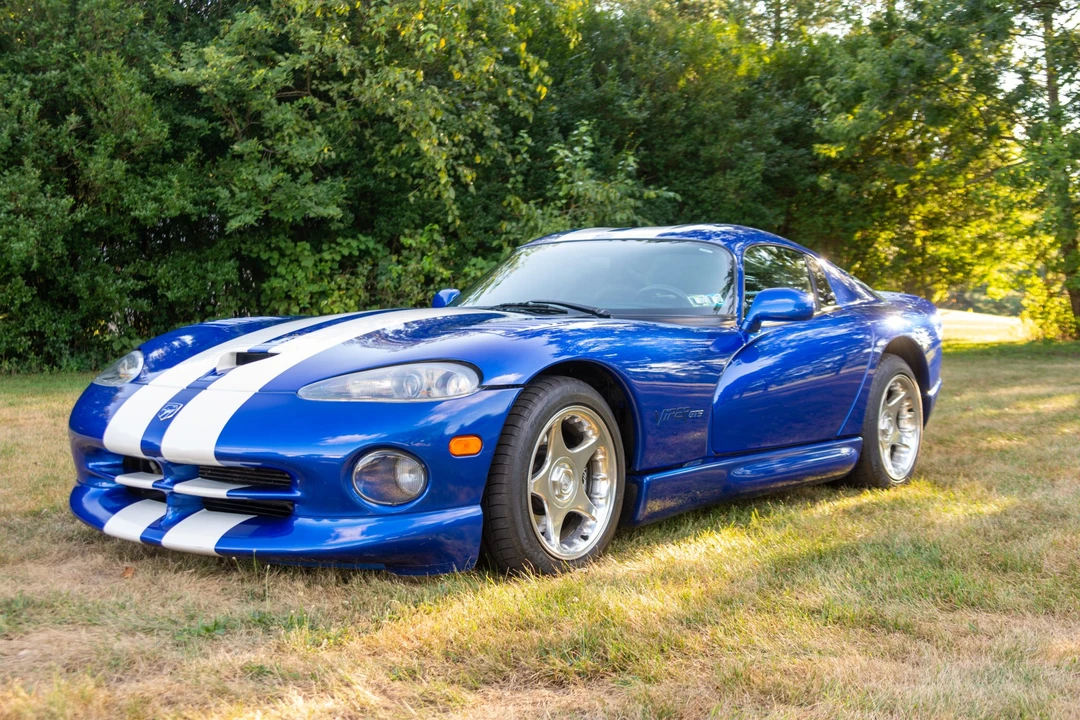 1996 Dodge Viper GTS 2nd Gen - Image 2 of 31