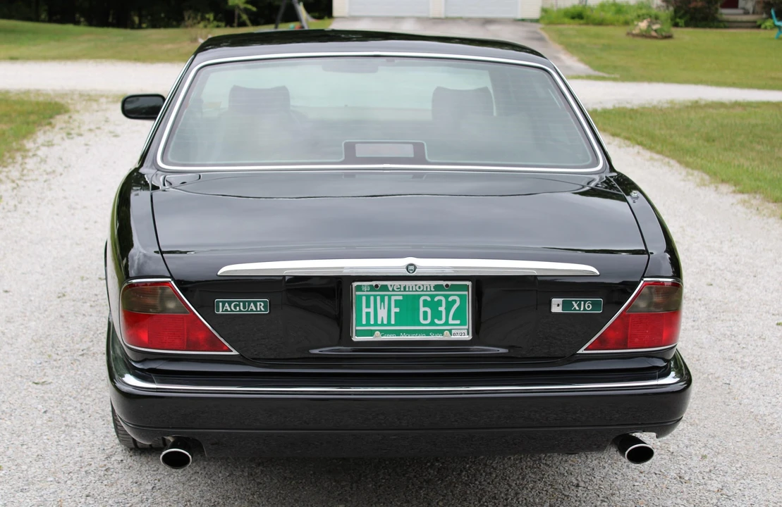 1996 Jaguar X300 XJ - Image 16 of 31