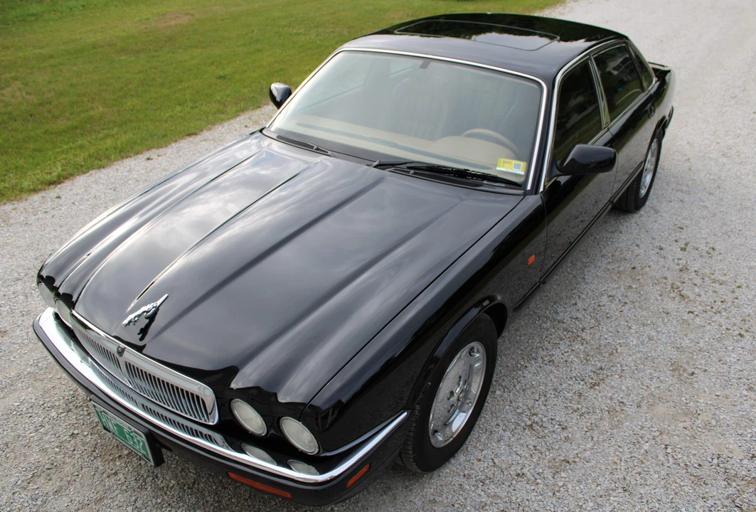1996 Jaguar X300 XJ - Image 5 of 31