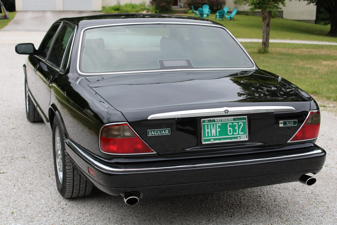 1996 Jaguar X300 XJ - Image 14 of 31