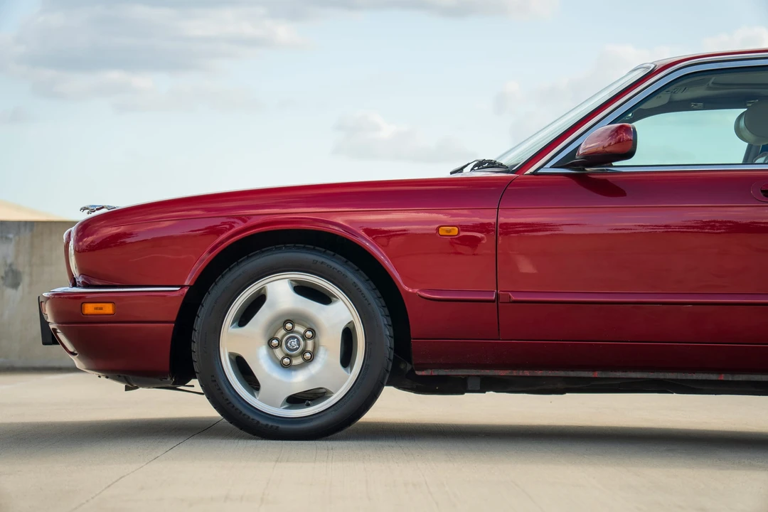 1996 Jaguar X306 XJR - Image 30 of 31