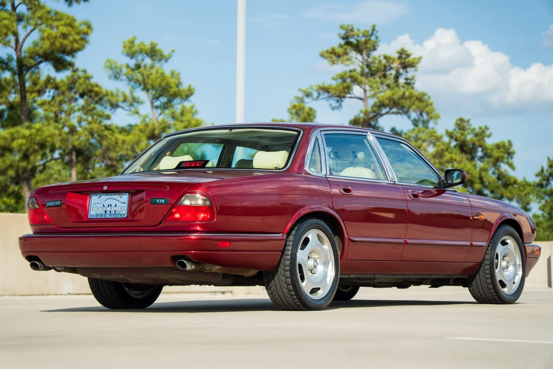 1996 Jaguar X306 XJR - Image 9 of 31