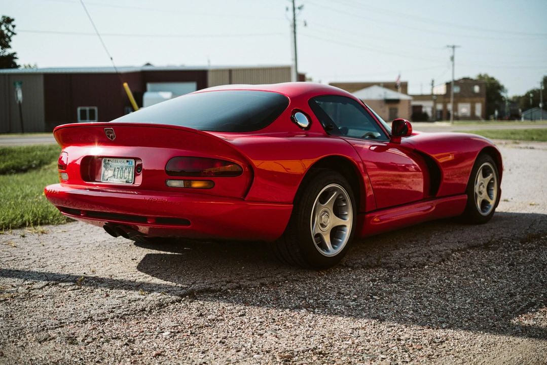 1997 Dodge Viper GTS 2nd Gen - Image 21 of 31