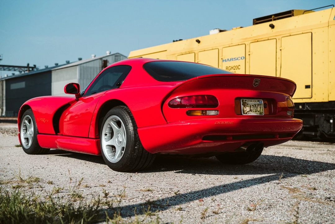 1997 Dodge Viper GTS 2nd Gen - Image 19 of 31