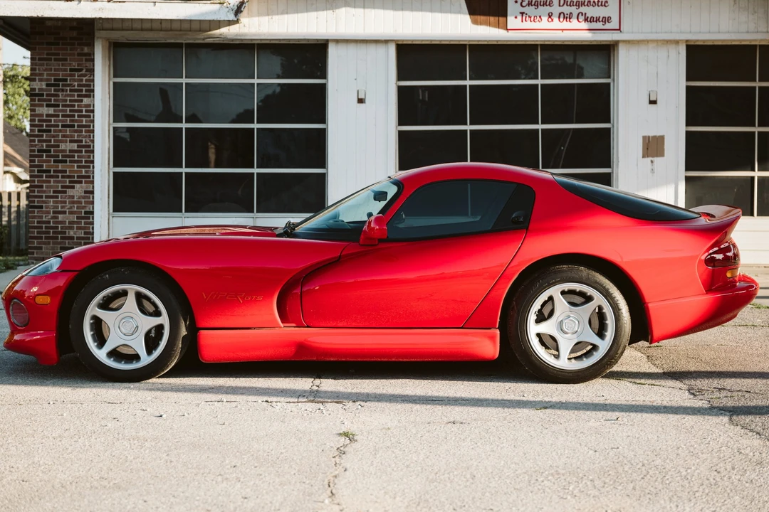 1997 Dodge Viper GTS 2nd Gen - Image 18 of 31