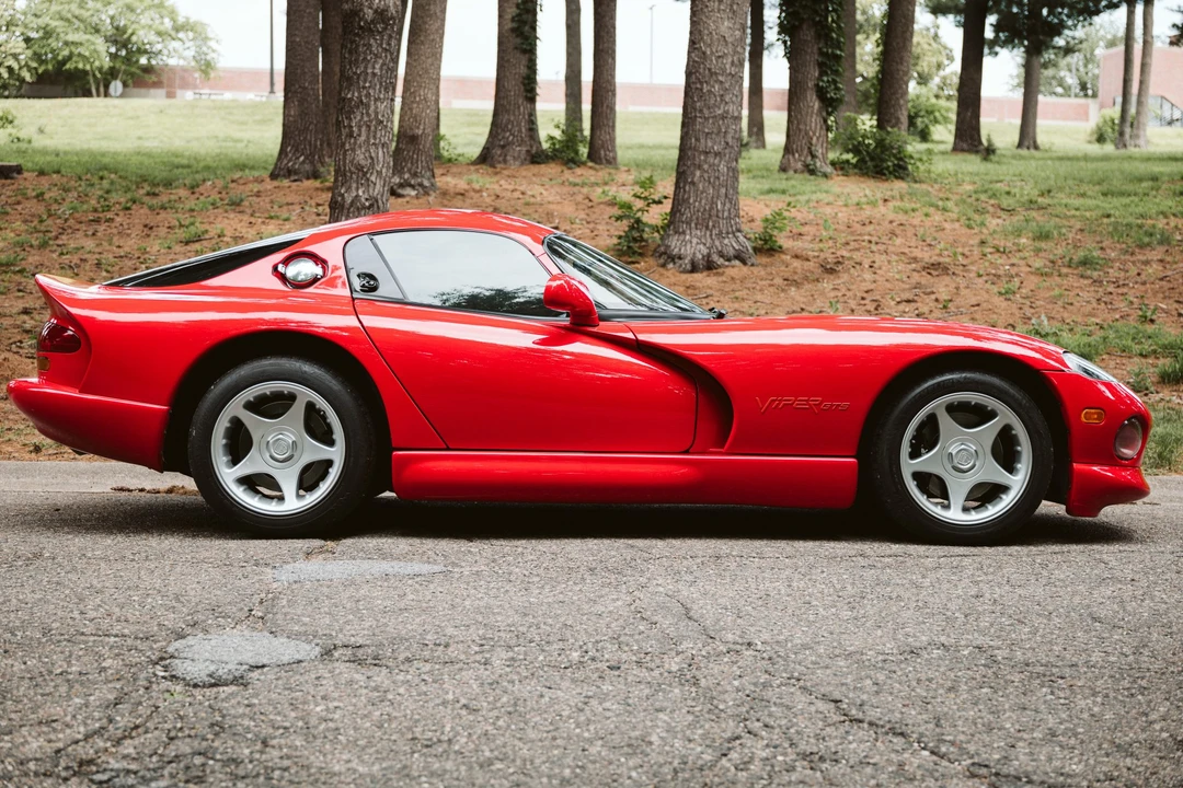 1997 Dodge Viper GTS 2nd Gen - Image 11 of 31