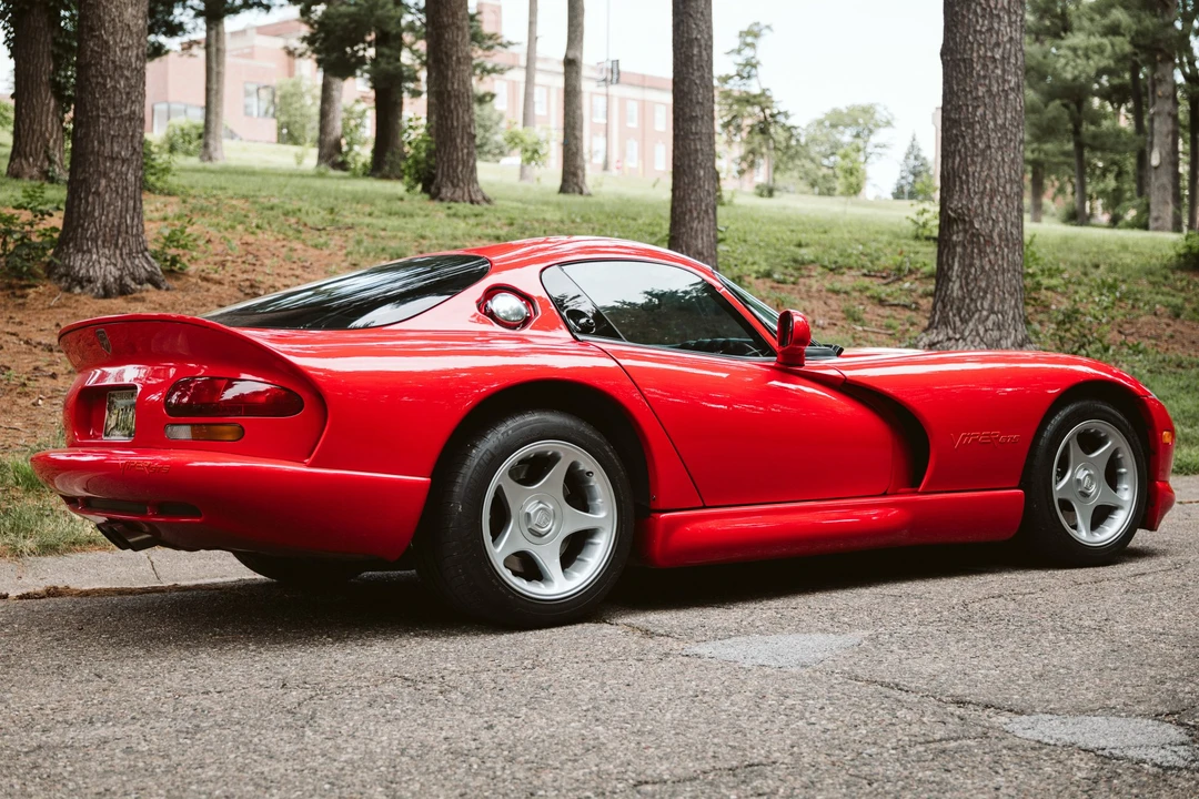 1997 Dodge Viper GTS 2nd Gen - Image 9 of 31