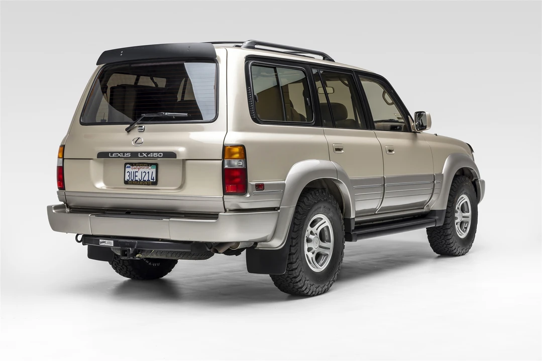 1997 Lexus LX 1st Gen - Image 12 of 31