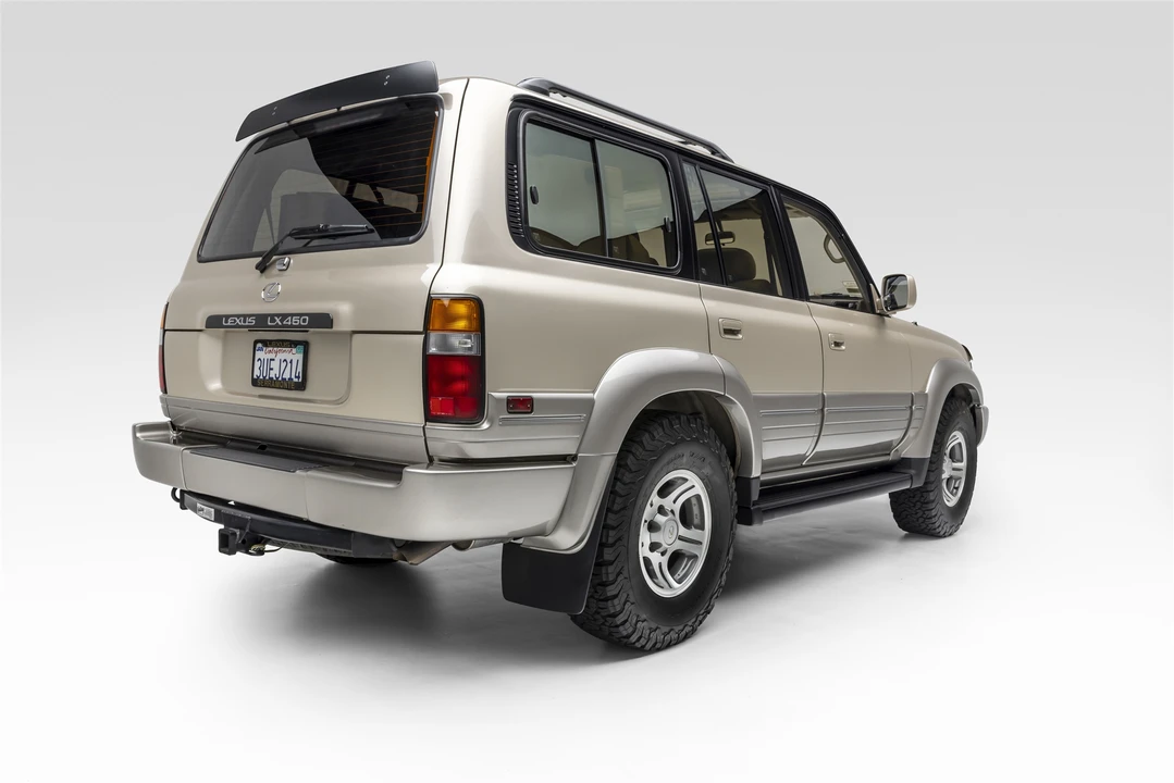 1997 Lexus LX 1st Gen - Image 13 of 31