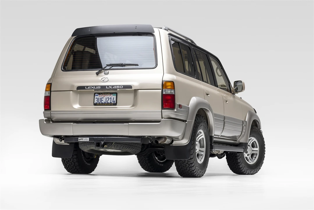 1997 Lexus LX 1st Gen - Image 11 of 31