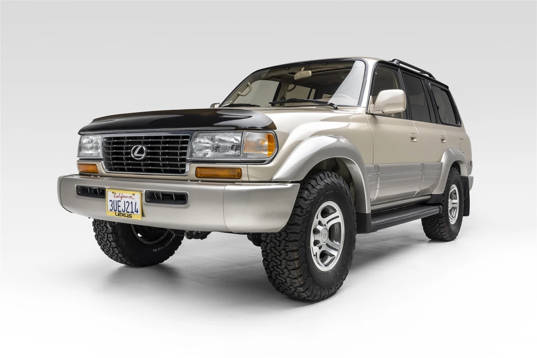 1997 Lexus LX 1st Gen - Image 6 of 31