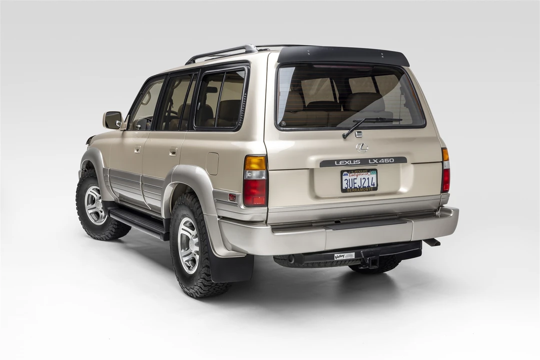 1997 Lexus LX 1st Gen - Image 8 of 31
