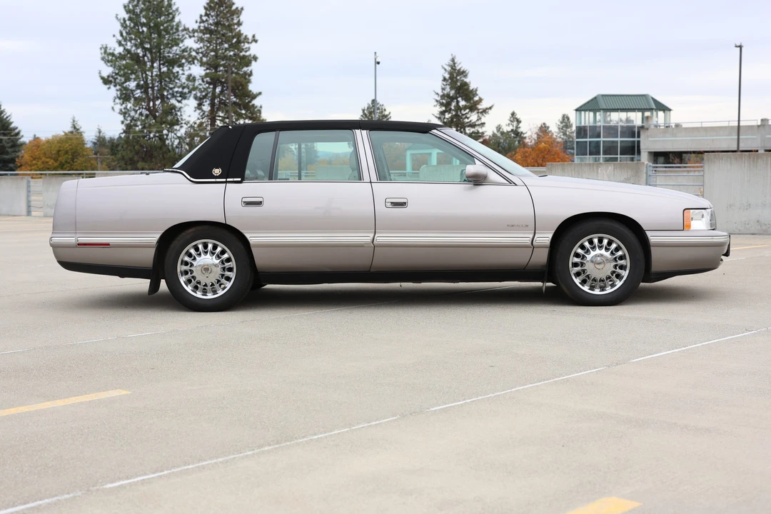 1998 Cadillac DeVille 8th Gen - Image 29 of 31