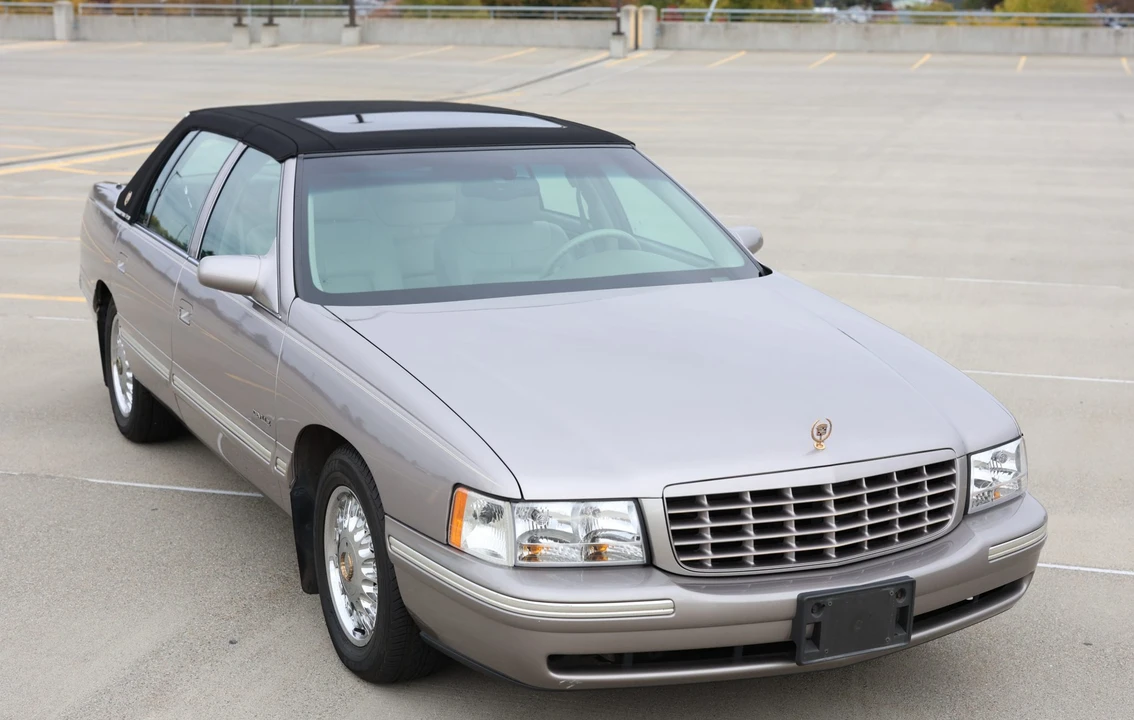 1998 Cadillac DeVille 8th Gen - Image 6 of 31