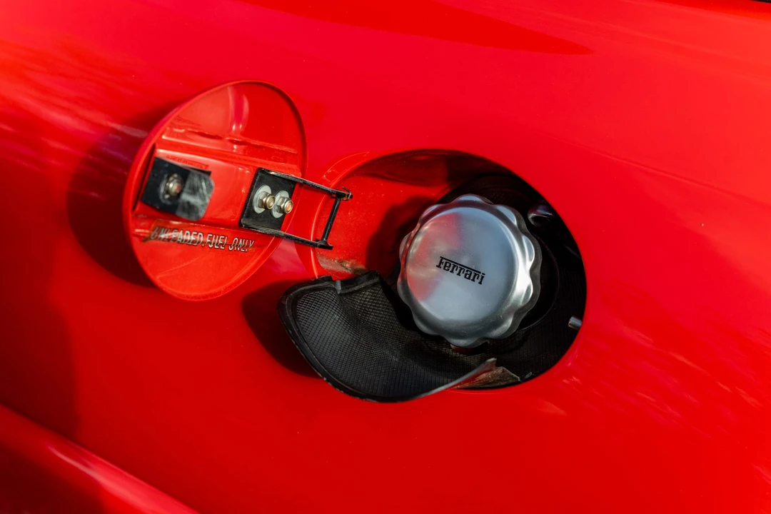 1998 Ferrari F355 Spider - Image 25 of 31