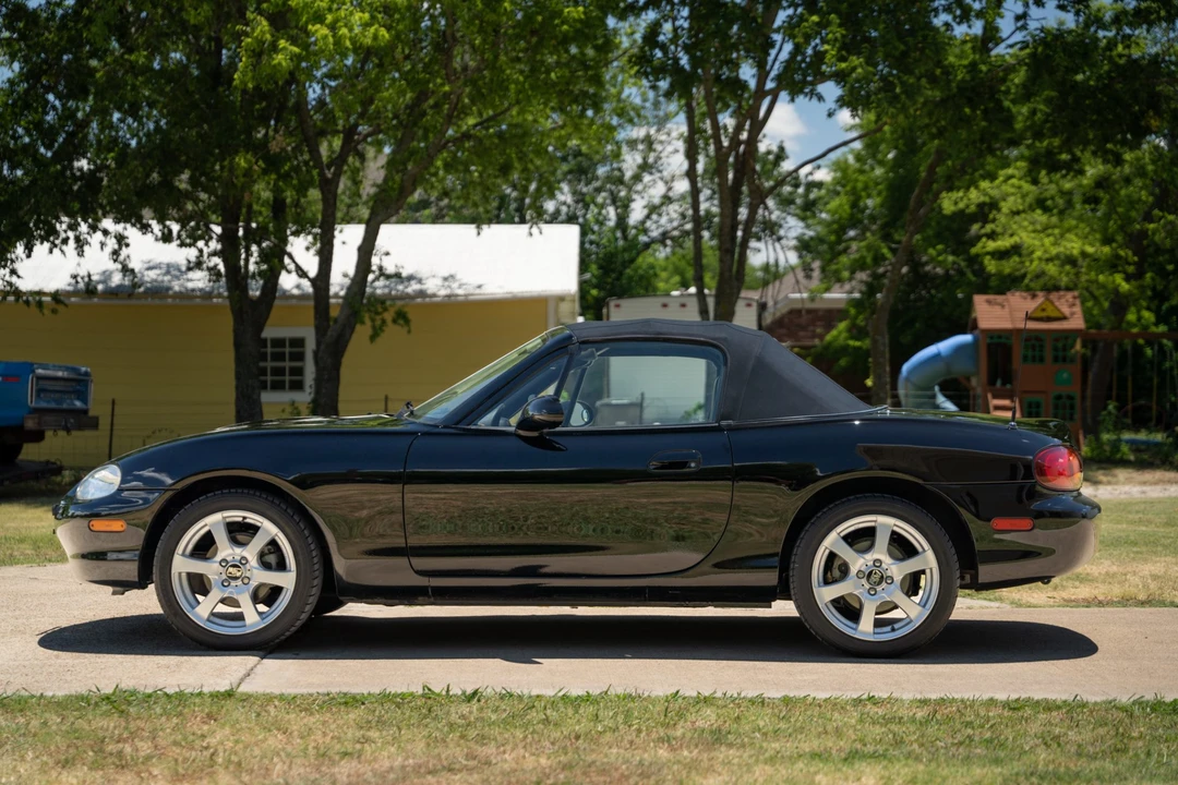 1999 Mazda NB MX-5 Miata - Image 21 of 31
