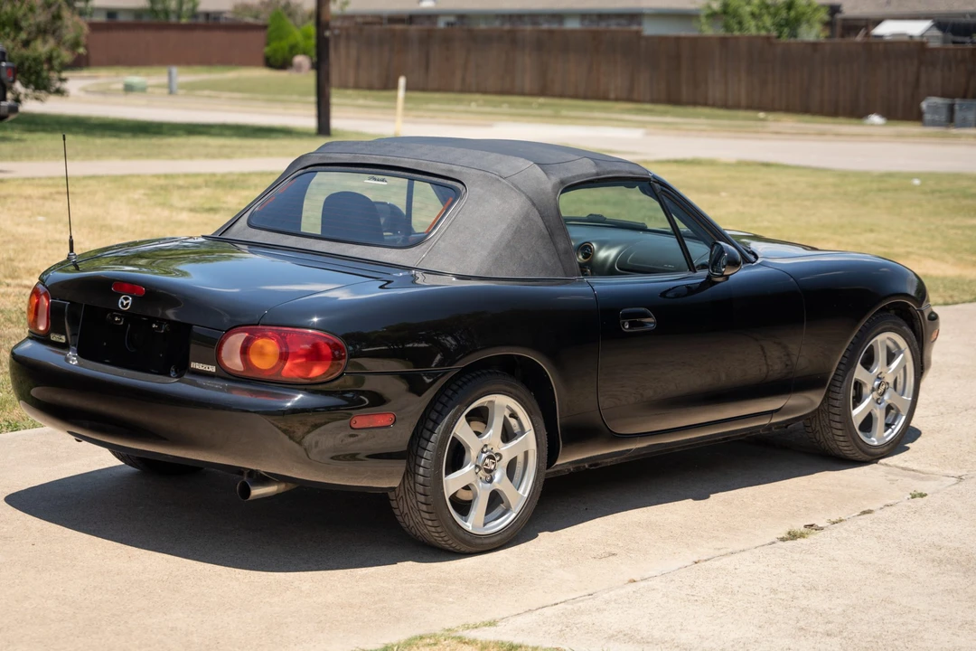 1999 Mazda NB MX-5 Miata - Image 14 of 31