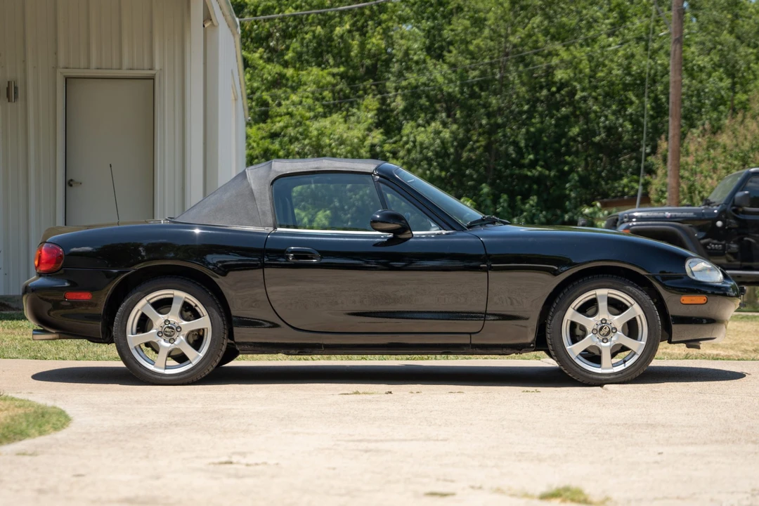 1999 Mazda NB MX-5 Miata - Image 13 of 31