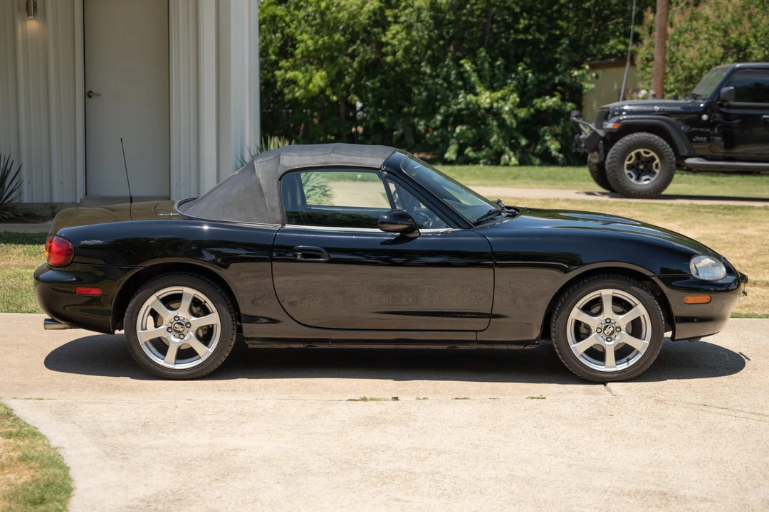 1999 Mazda NB MX-5 Miata - Image 12 of 31